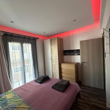 Apartment Center Piraeus Location Kastella Passalimani Port Pireu Exterior foto