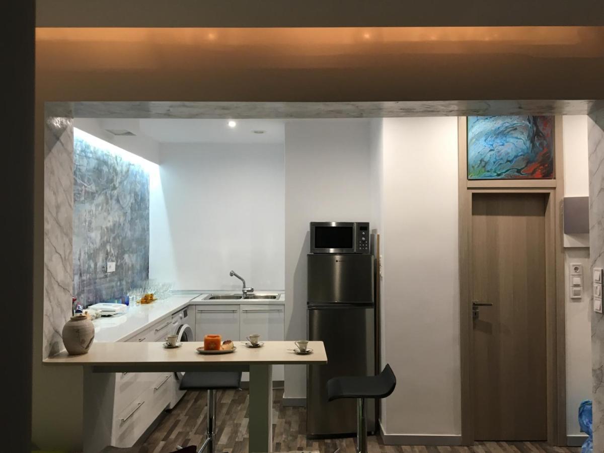 Apartment Center Piraeus Location Kastella Passalimani Port Pireu Exterior foto
